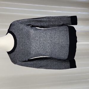 Banana Republic navy blue long sleeve sweater crew neck med